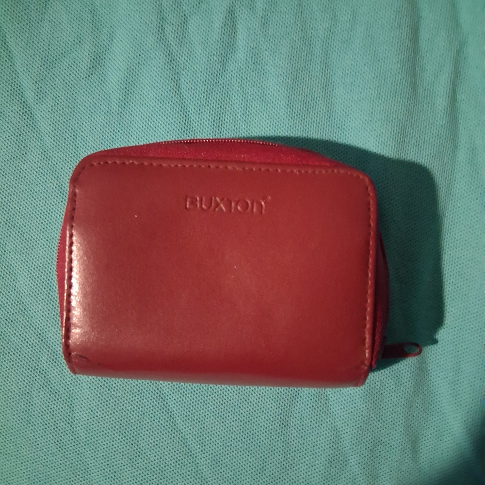 Buxton Cherry Leather Compact Wallet